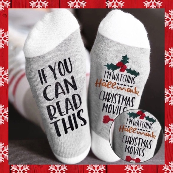 🎄ᴄᴏᴢʏ ᴄʜʀɪsᴛᴍᴀs sᴏᴄᴋs🎄 - Picture 2 of 4